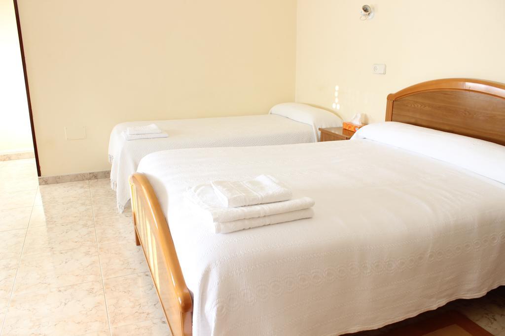 Hotel O Cruceiro Puentedeume Zimmer foto